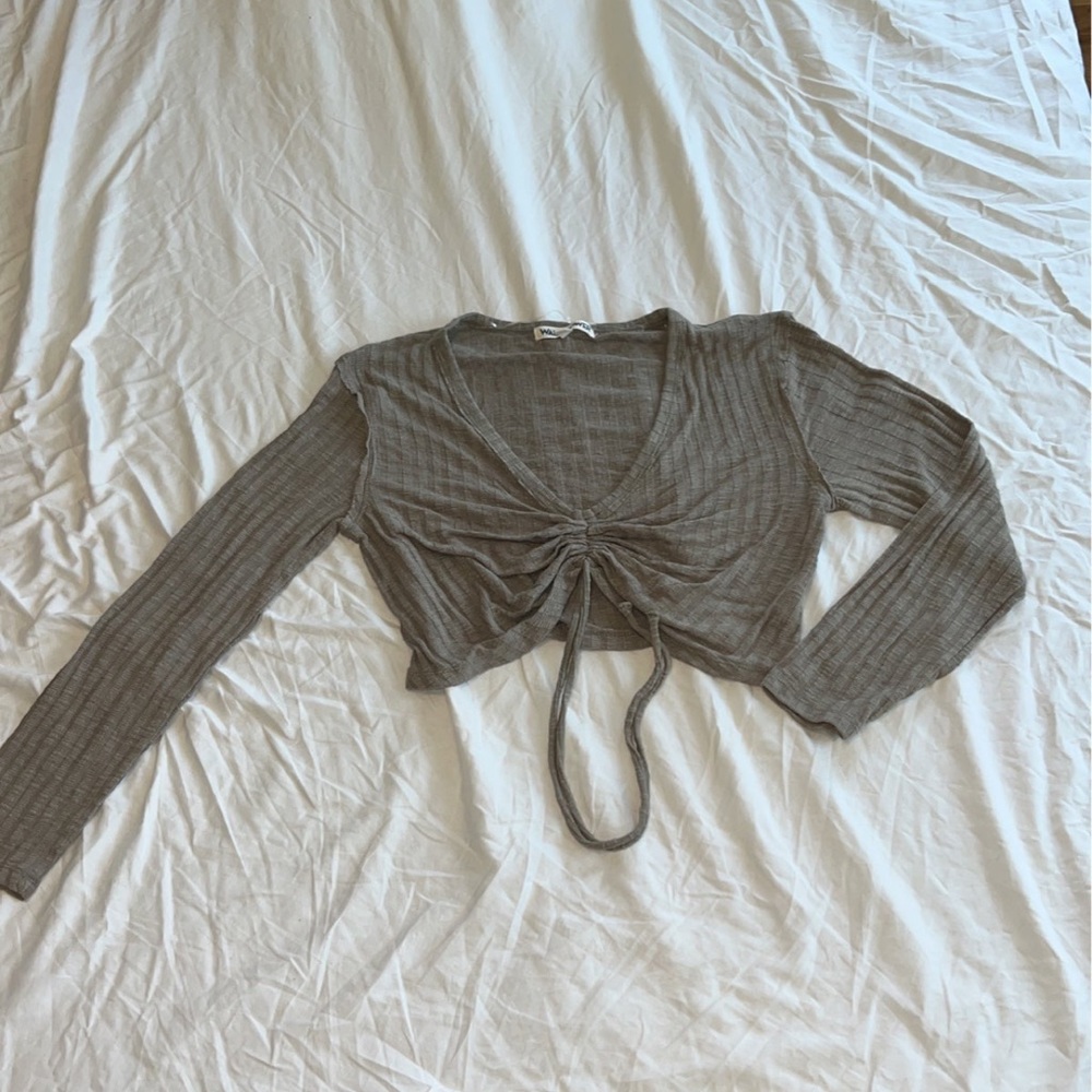 Long sleeve crop top